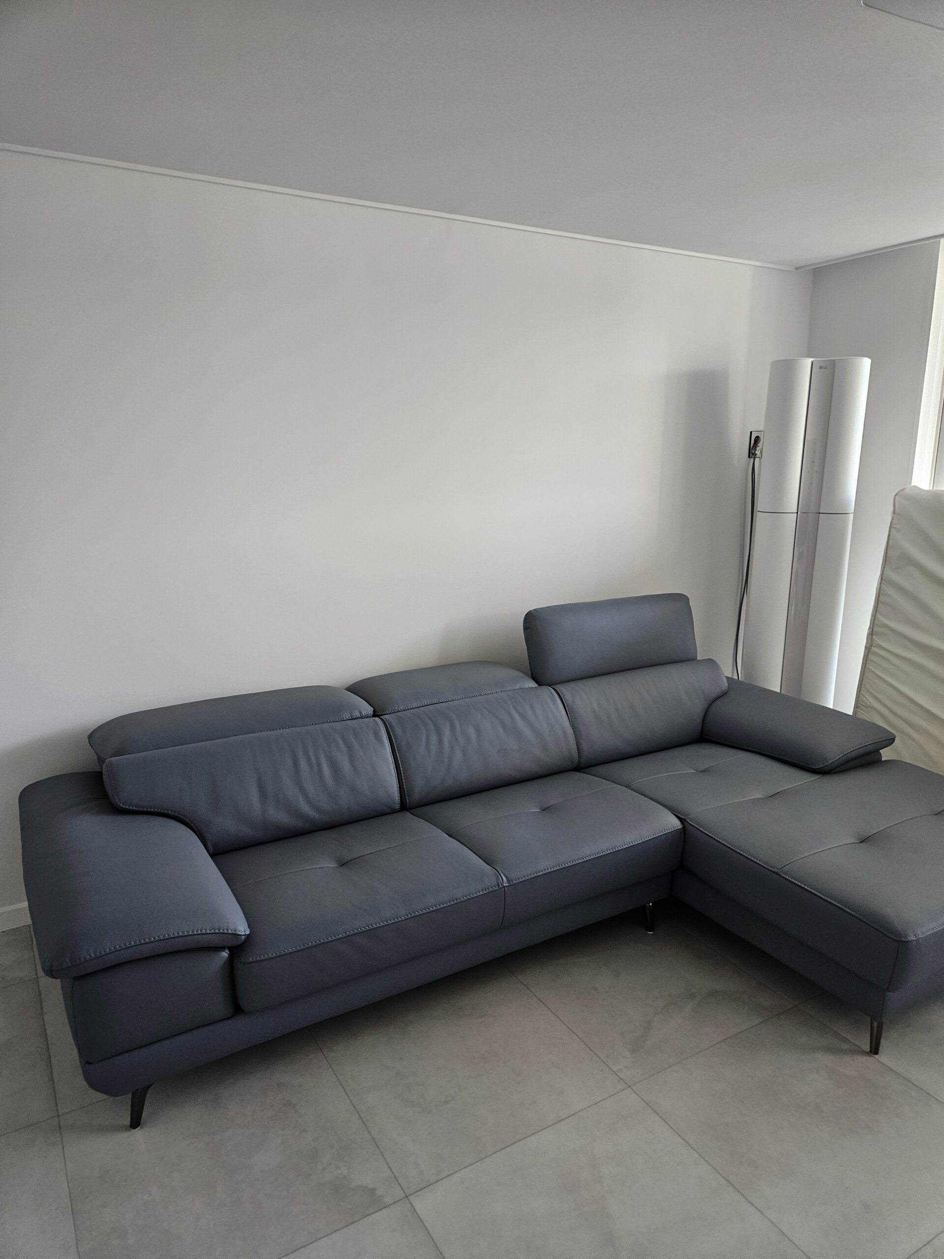 Sofa SUNBEAM – Sofa Da Hiện Đại Góc Chữ L Có Chức Năng Tuỳ Chỉnh