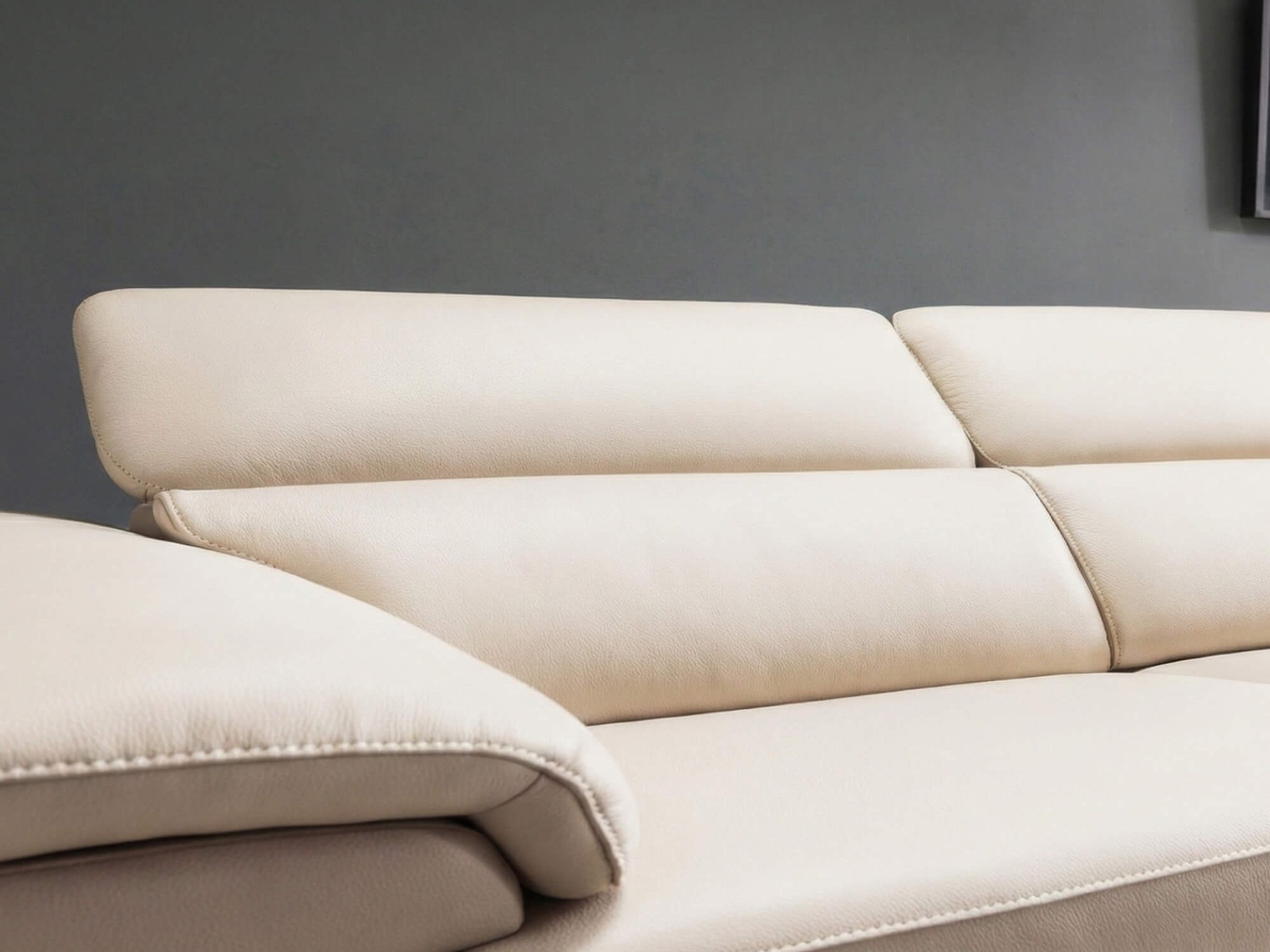Sofa URBANIX - Sofa Da Dáng Văng Có Tựa Đầu Thông Minh