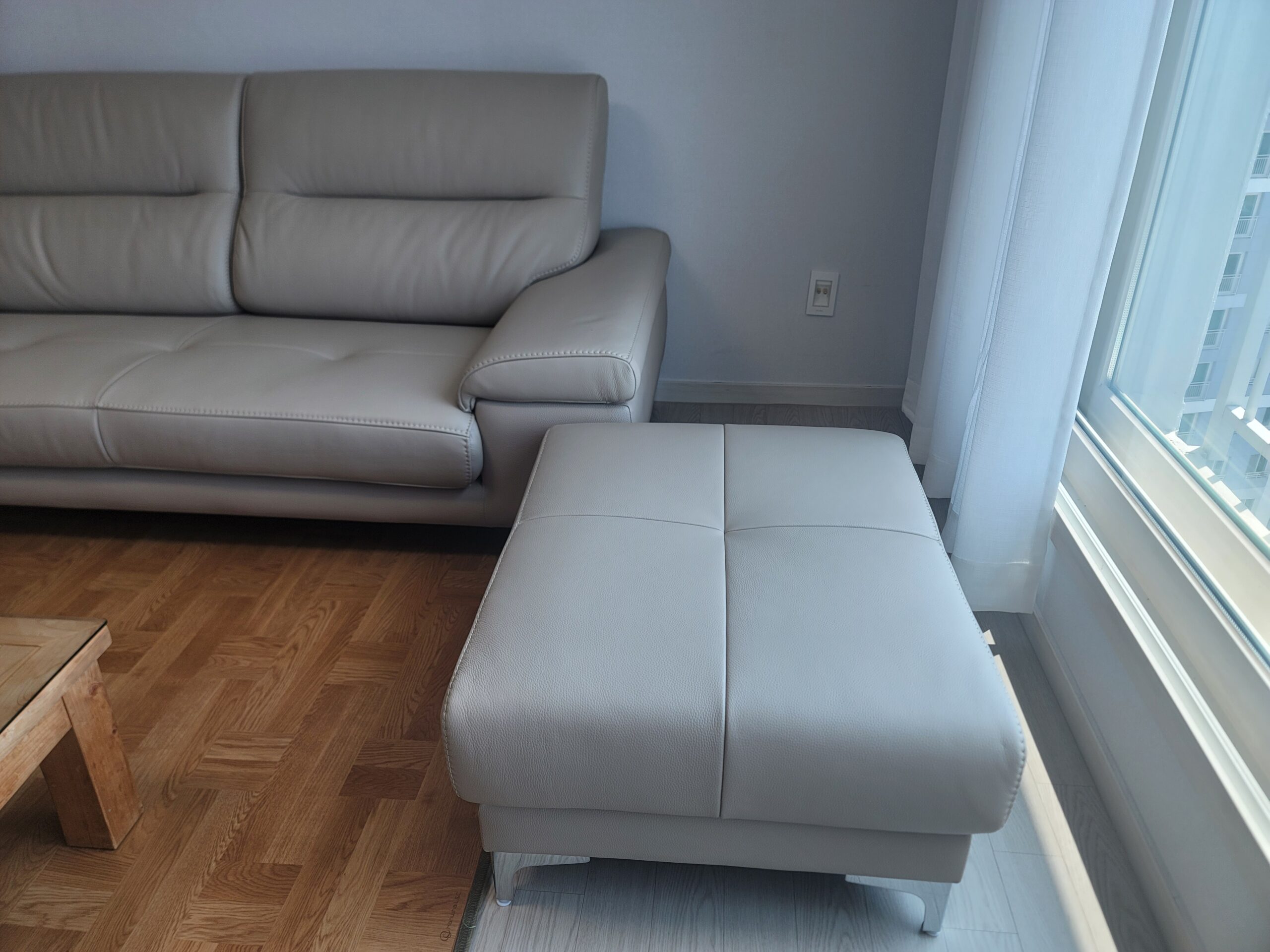 Sofa VIVIA - Sofa Băng 2 Chỗ Nhỏ Gọn Phù Hợp Mọi Gia Đình