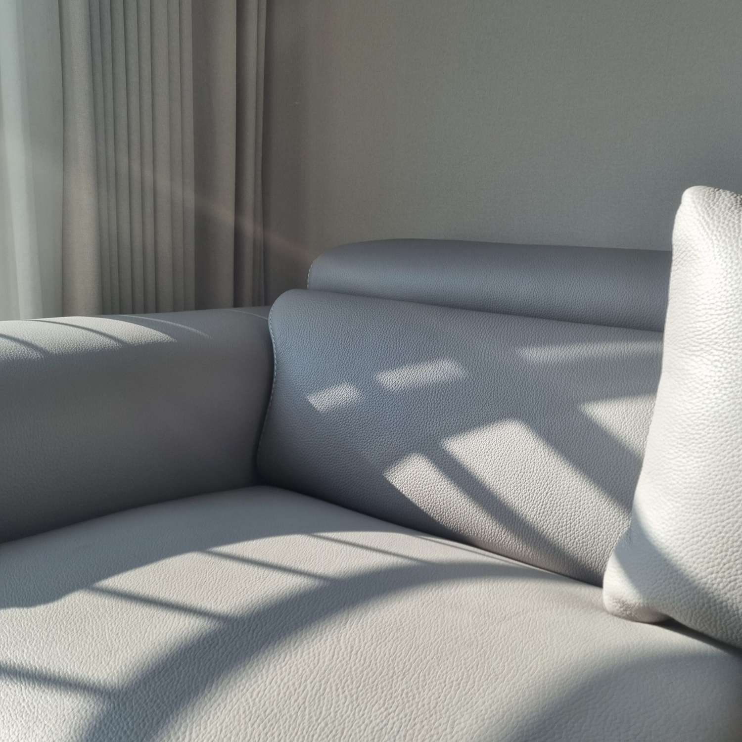 Sofa VERMONT - Sofa Băng Ấm Áp Thư Giãn Với Tựa Đầu Thông Minh