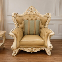 Sofa đơn Royal Crown SB982H chụp chính diện, nổi bật với kiểu dáng tân cổ điển quý tộc. Khung gỗ Sồi tự nhiên chạm khắc ho…