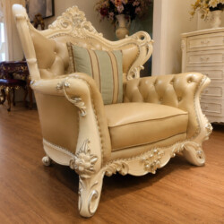 Sofa đơn Royal Crown SB982H chụp từ góc chếch bên trái, tập trung vào phần lưng ghế cao và tay vịn. Lớp da bò tự nhiên màu…