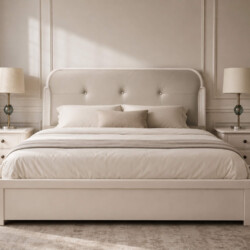 Giường ngủ ALTHEA GN2463 1m8 đặt trong không gian phòng ngủ hiện đại, chụp chính diện. Giường đã được trang bị đệm, ga gối…