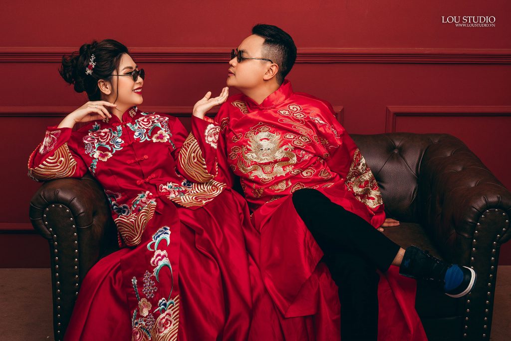 Những mẫu áo cưới kiểu Trung Hoa trong phô hình cưới độc đáo 12 Những Kiểu Áo Trung Hoa Được Các Cặp Đôi Việt Yêu Thích