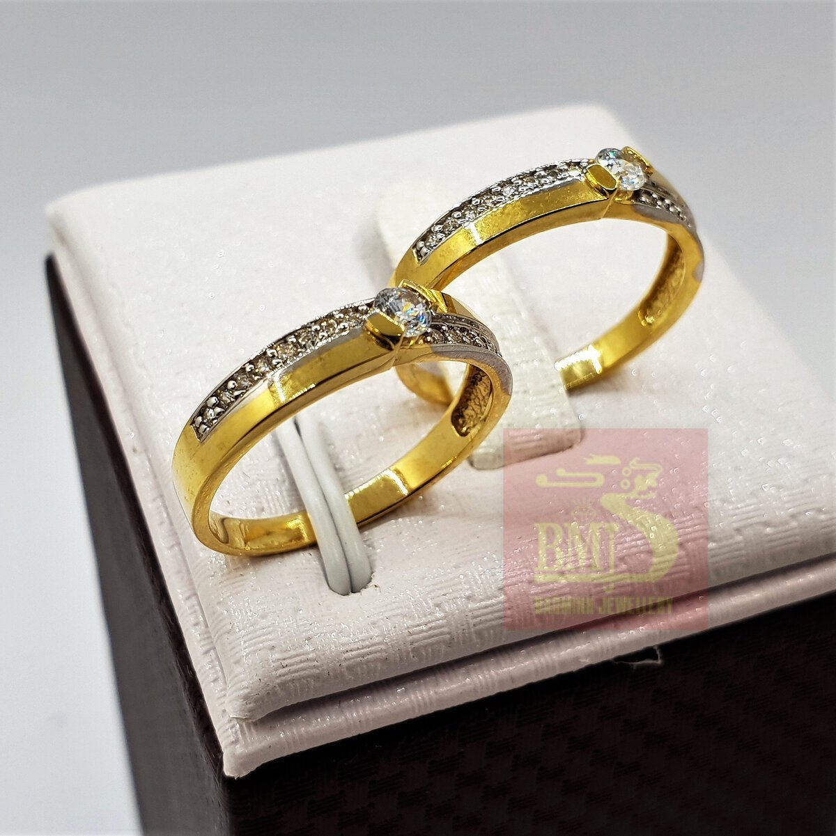 Nhẫn cưới nên mua vàng tây hay vàng ta 10 Giá Nhẫn Cưới Vàng Ta Bao Nhiêu Tiền